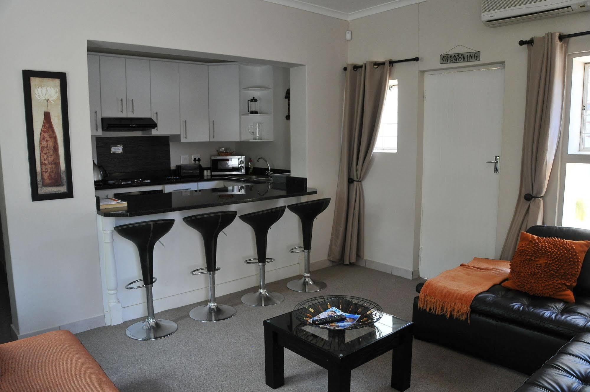 A&A Guesthouse Port Elizabeth Kültér fotó